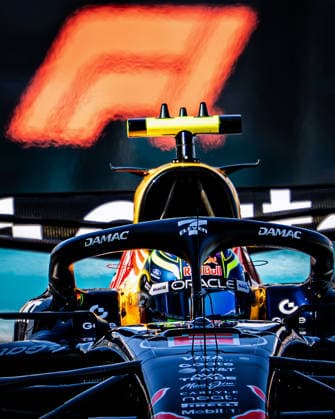 Miami, Florida, USA - May 2, 2026: Isack Hadjar of France driving the (6) Oracle Red Bull Racing RB22 during qualifying for the Miami Grand Prix 2026 at Hard Rock Stadium in Miami, USA  Copyright: xRichardxCallis SportsxPressxPhotox Sportspressphoto_SPR140143