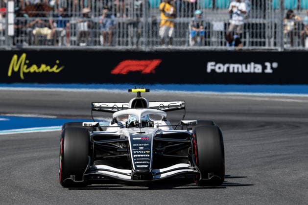 Miami, Florida, USA - May 2, 2026: Valtteri Bottas of Finland driving the (77) Cadillac Formula 1 Team MAC-26 during qualifying for the Miami Grand Prix 2026 at Hard Rock Stadium in Miami, USA  Copyright: xRichardxCallis SportsxPressxPhotox Sportspressphoto_SPR140178