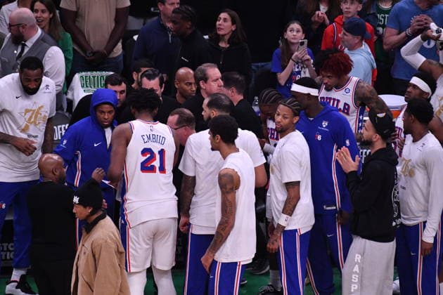 Boston Celtics v Philadelphia 76ers - NBA, Basketball Herren, USA Playoffs BOSTON, UNITED STATES - MAY 02: Players of the Philadelphia 76ers come together before the match start during the first quarter of a game against the Boston Celtics in Game Seven of the First Round of the NBA Eastern Conference Playoffs at TD Garden in Boston, Massachusetts, on May 02, 2026 Joseph Prezioso Anadolu Massachusetts United States. Editorial use only. Please get in touch for any other usage.  Copyright: x2026xAnadoluxJosephxPreziosox