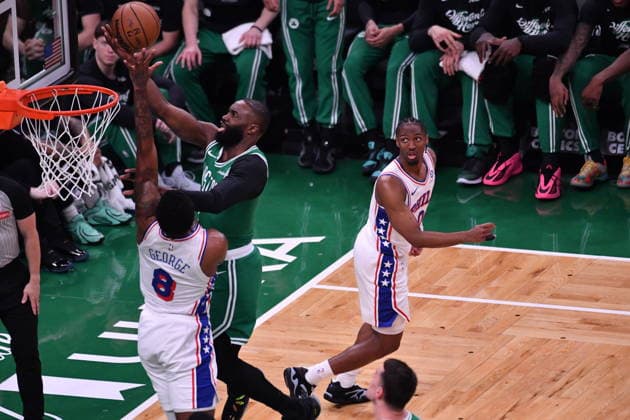 Boston Celtics v Philadelphia 76ers - NBA, Basketball Herren, USA Playoffs BOSTON, UNITED STATES - MAY 02: Jaylen Brown (7) of Boston Celtics takes a shot on net during the Game Seven of the First Round of the NBA Eastern Conference Playoffs at TD Garden in Boston, Massachusetts, on May 02, 2026. Joseph Prezioso Anadolu Massachusetts United States. Editorial use only. Please get in touch for any other usage.  Copyright: x2026xAnadoluxJosephxPreziosox
