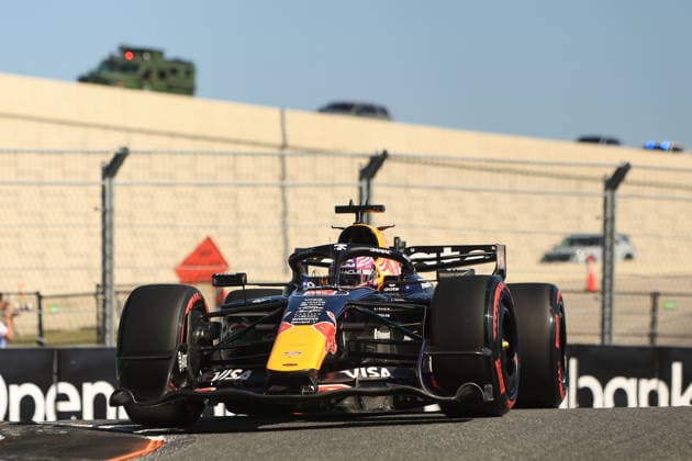 MIAMI GARDENS, FL - MAY 02: Red Bull Racing driver Max Verstappen 3 enters turn 14 during qualifying for the F1 Miami Grand Prix on May 02, 2026 at Miami International Autodrome in Miami Gardens, FL. (Photo by Jeff Robinson Icon Sportswire) AUTO: MAY 02 F1 Miami Grand Prix EDITORIAL USE ONLY Icon050226118511
