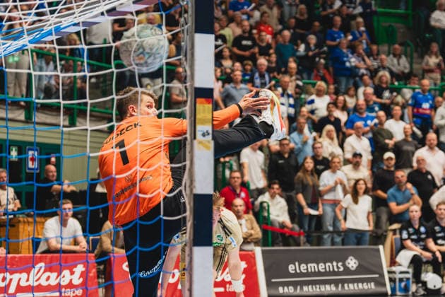 Christopher Rudeck Bergischer HC, 01 looks after the ball in the corner Bergischer HC vs TSV Hannover Burgdorf, Handball, Daikin 1 HBL, Matchday 30, Season 2025 26, 02 04 2026, Bergischer HC vs TSV Hannover Burgdorf, Handball, Daikin 1 HBL, Matchday 30, Season 2025 26, 02 04 2026 Wuppertal Copyright: xEibner-Pressefoto LukasxBaldygax EP_LBA