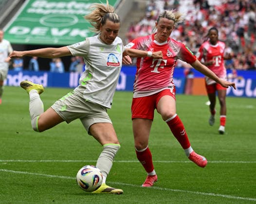 15 04 2026, xophax, Fußball , Frauen Bundesliga Google Pixel Frauen Bundesliga 25 26 1 FC Köln vs Werder Bremen Medina Desic , left Werder Bremen and Sandra Maria Jessen 1 FC Köln DFL DFB REGULATIONS PROHIBIT ANY USE OF PHOTOGRAPHS as IMAGE SEQUENCES and or QUASI VIDEO Koeln