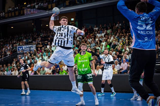 02 05 2026, xovx, Handball Daikin Handball Bundesliga, HSG Wetzlar THW Kiel v l Lukas Laube THW Kiel , Niklas Theiß HSG Wetzlar , Domagoj Duvnjak THW Kiel , Andreas Palicka HSG Wetzlar Wetzlar Buderus Arena Hessen Germany EN