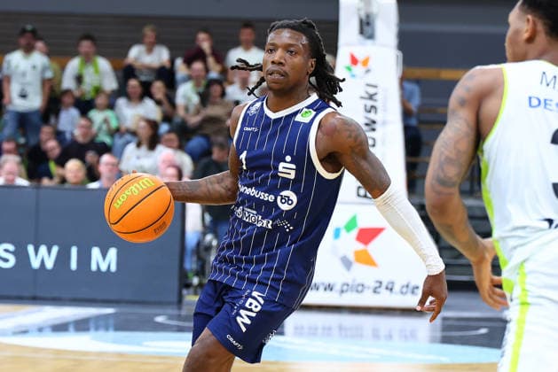 34 Matchday of the Basketball 2 Bundesliga ProA in the Oberfrankenhalle in Bayreuth Season 2025 2026 BBC Bayreuth against VfL SparkassenStars Bochum Antonio Deshon Williams VfL SparkassenStars Bochum 1