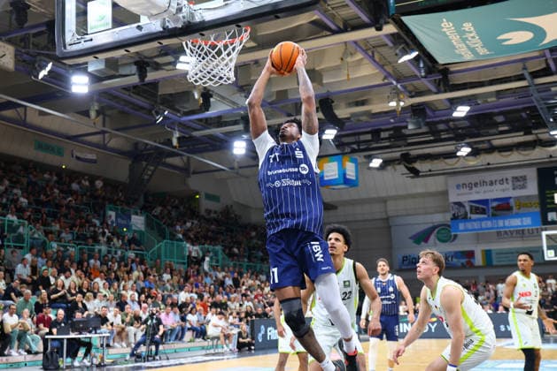 34 Matchday of the Basketball 2 Bundesliga ProA in the Oberfrankenhalle in Bayreuth Season 2025 2026 BBC Bayreuth against VfL SparkassenStars Bochum Dravon Mangum VfL SparkassenStars Bochum 11
