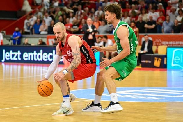 Simon Krajcovic, Aleksa Kovacevic 2 Bundesliga Pro A, 34 Matchday, 46ers, Basketball, Basketball season 2025 2026, BBL, Germany, Giessen 46ers EPG Baskets Koblenz, Giessen in red,Koblenz in green, Men, Men