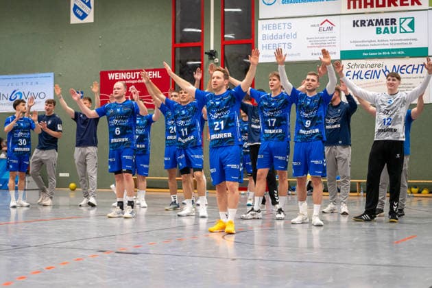 Handball I Men I Season 2025 2026 I 3 League I 29 Matchday I TV Bittenfeld 2 SG Pforzheim Eutingen I 02 05 2026 TV Bittenfeld 2 celebrates the draw in the last home game of the season, in front Michael Seiz 21, TV Bittenfeld 2 Waiblingen Gemeindehalle Bittenfeld Baden Württemberg Germany Copyright: xLobeca MaxxPetershansx