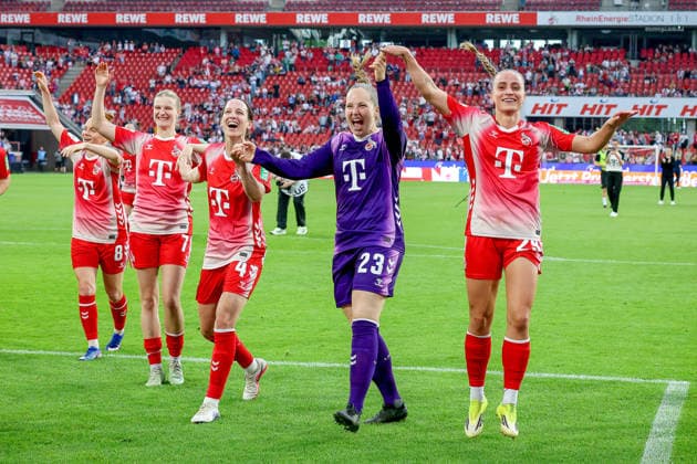 02 05 2026, xsscx, Women Football, 1 FC Köln Werder Bremen, 1 Soccer Bundesliga, 24 Matchday, RheinEnergie Stadion, Season 2025 2026 The 1 FC Köln team celebrates their victory to 3 0 with Laura Vogt 1 FC Köln 8 , Anna Lena Stolze 1 FC Köln 7 , Sara Agrez 1 FC Köln 4 , Aurora Mikalsen 1 FC Köln 23 , Vanessa Leimenstoll 1 FC Köln 29 DFB regulations prohibit any use of photographs as image sequences and or quasi video Photo xSandraxScherningxPressefotoKochx Nordrhein Westfalen Germany