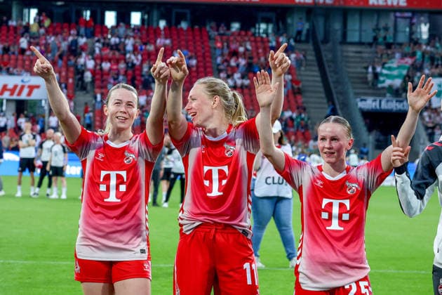 02 05 2026, xsscx, Women Football, 1 FC Köln Werder Bremen, 1 Soccer Bundesliga, 24 Matchday, RheinEnergie Stadion, Season 2025 2026 The team of 1 FC Köln celebrates their victory to 3 0 with Pauline Bremer 1 FC Köln 11 , Laura Donhauser 1 FC Köln 25 DFB regulations prohibit any use of photographs as image sequences and or quasi video Photo xSandraxScherningxPressefotoKochx Nordrhein Westfalen Germany