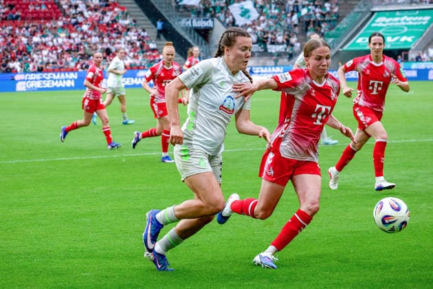 02 05 2026, xsscx, Frauen Fussball, 1 FC Köln Werder Bremen, 1 Fussball Bundesliga, 24 Spieltag, RheinEnergie Stadion, Saison 2025 2026 Mara Alber Werder Bremen 37 im Zweikampf gegen Celina Degen 1 FC Köln 5 DFB regulations prohibit any use of photographs as image sequences and or quasi video Photo xSandraxScherningxPressefotoKochx Nordrhein Westfalen Germany