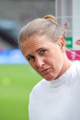 02 05 2026, xsscx, Women Football, 1 FC Köln Werder Bremen, 1 Soccer Bundesliga, 24 Matchday, RheinEnergie Stadion, Season 2025 2026 Britta Carlson 1 FC Köln Head Coach DFB regulations prohibit any use of photographs as image sequences and or quasi video Photo xSandraxScherningxPressefotoKochx Nordrhein Westfalen Germany