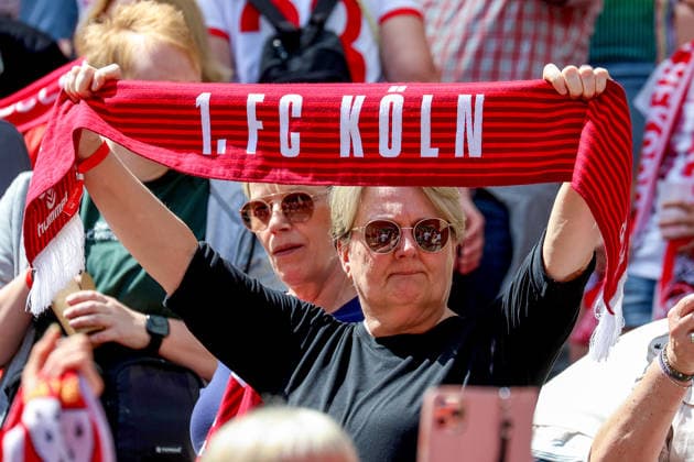 02 05 2026, xsscx, Women Football, 1 FC Köln Werder Bremen, 1 Soccer Bundesliga, 24 Matchday, RheinEnergie Stadion, Season 2025 2026 Fan of 1 FC Köln before the match DFB regulations prohibit any use of photographs as image sequences and or quasi video Photo xSandraxScherningxPressefotoKochx Nordrhein Westfalen Germany