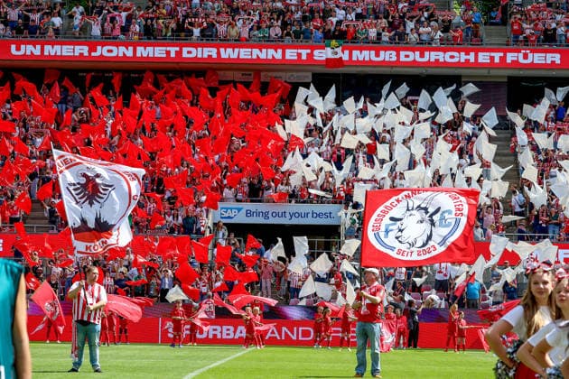 02 05 2026, xsscx, Women Football, 1 FC Köln Werder Bremen, 1 Soccer Bundesliga, 24 Matchday, RheinEnergie Stadion, Season 2025 2026 Choreography of the fans of 1 FC Köln before the match DFB regulations prohibit any use of photographs as image sequences and or quasi video Photo xSandraxScherningxPressefotoKochx Nordrhein Westfalen Germany