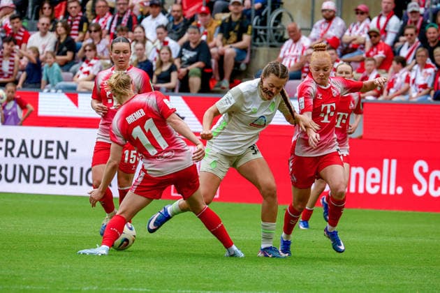 02 05 2026, xsscx, Frauen Fussball, 1 FC Köln Werder Bremen, 1 Fussball Bundesliga, 24 Spieltag, RheinEnergie Stadion, Saison 2025 2026 Pauline Bremer 1 FC Köln 11 in duel against Mara Alber Werder Bremen 37 and Laura Vogt 1 FC Köln 8 DFB regulations prohibit any use of photographs as image sequences and or quasi video Photo xSandraxScherningxPressefotoKochx Nordrhein Westfalen Germany