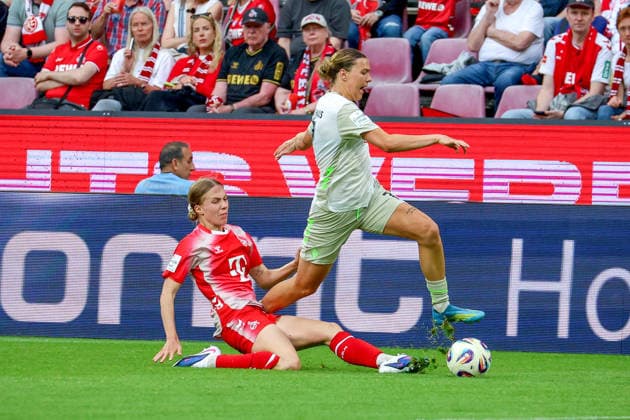 02 05 2026, xsscx, Frauen Fussball, 1 FC Köln Werder Bremen, 1 Fussball Bundesliga, 24 Spieltag, RheinEnergie Stadion, Saison 2025 2026 Celina Degen 1 FC Köln 5 im Zweikampf gegen Larissa Mühlhaus Werder Bremen 7 DFB regulations prohibit any use of photographs as image sequences and or quasi video Photo xSandraxScherningxPressefotoKochx Nordrhein Westfalen Germany