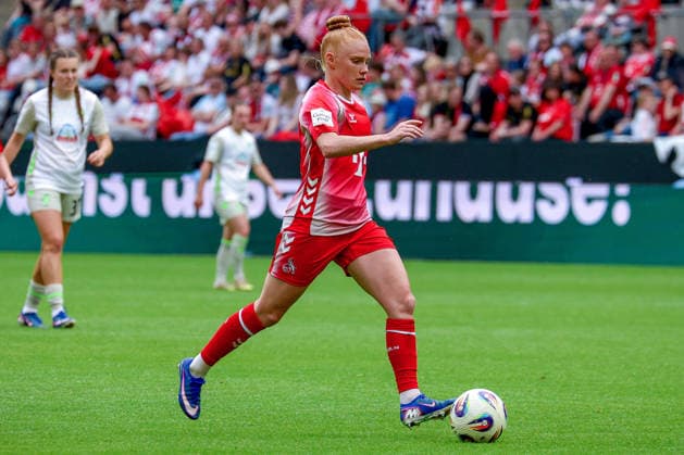 02 05 2026, xsscx, Frauen Fussball, 1 FC Köln Werder Bremen, 1 Fussball Bundesliga, 24 Spieltag, RheinEnergie Stadion, Saison 2025 2026 Laura Vogt 1 FC Köln 8 DFB regulations prohibit any use of photographs as image sequences and or quasi video Photo xSandraxScherningxPressefotoKochx Nordrhein Westfalen Germany