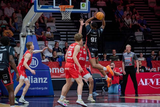 Barmer, BBL2, Nürnberg Falcons BC vs SBB Baskets Wolmirstedt BBL2, Nürnberg Falcons BC vs SBB Baskets Wolmirstedt Nürnberg KIA Metropol Arena Bayern Germany Copyright: xAmerican-Football.Network,x30nullvierxPhotographie,xGerhardxLehnerx