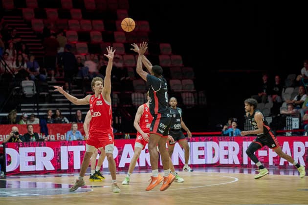 Barmer, BBL2, Nürnberg Falcons BC vs SBB Baskets Wolmirstedt BBL2, Nürnberg Falcons BC vs SBB Baskets Wolmirstedt Nürnberg KIA Metropol Arena Bayern Germany Copyright: xAmerican-Football.Network,x30nullvierxPhotographie,xGerhardxLehnerx