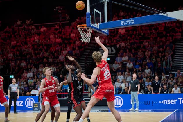 Barmer, BBL2, Nürnberg Falcons BC vs SBB Baskets Wolmirstedt BBL2, Nürnberg Falcons BC vs SBB Baskets Wolmirstedt Nürnberg KIA Metropol Arena Bayern Germany Copyright: xAmerican-Football.Network,x30nullvierxPhotographie,xGerhardxLehnerx