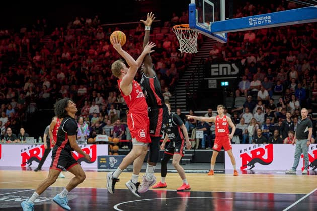 Barmer, BBL2, Nürnberg Falcons BC vs SBB Baskets Wolmirstedt BBL2, Nürnberg Falcons BC vs SBB Baskets Wolmirstedt Nürnberg KIA Metropol Arena Bayern Germany Copyright: xAmerican-Football.Network,x30nullvierxPhotographie,xGerhardxLehnerx