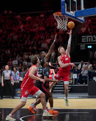 Barmer, BBL2, Nürnberg Falcons BC vs SBB Baskets Wolmirstedt BBL2, Nürnberg Falcons BC vs SBB Baskets Wolmirstedt Nürnberg KIA Metropol Arena Bayern Germany Copyright: xAmerican-Football.Network,x30nullvierxPhotographie,xGerhardxLehnerx