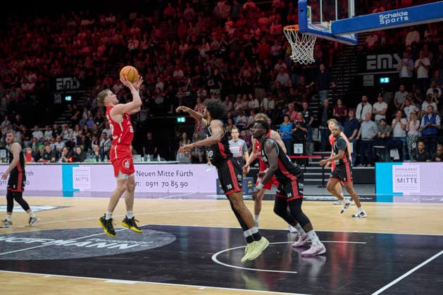 Barmer, BBL2, Nürnberg Falcons BC vs SBB Baskets Wolmirstedt BBL2, Nürnberg Falcons BC vs SBB Baskets Wolmirstedt Nürnberg KIA Metropol Arena Bayern Germany Copyright: xAmerican-Football.Network,x30nullvierxPhotographie,xGerhardxLehnerx