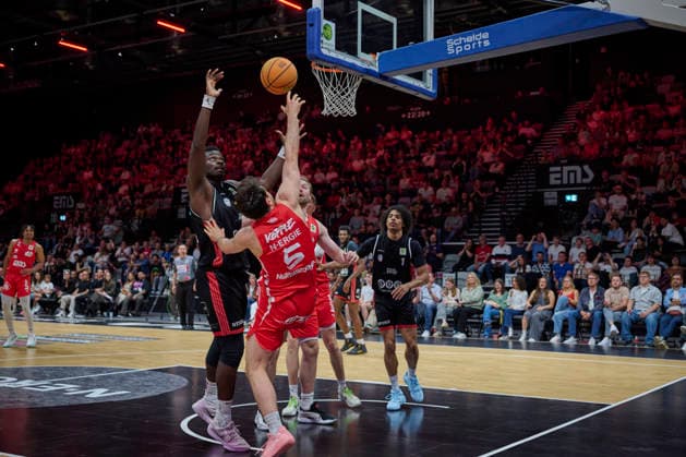 Barmer, BBL2, Nürnberg Falcons BC vs SBB Baskets Wolmirstedt BBL2, Nürnberg Falcons BC vs SBB Baskets Wolmirstedt Nürnberg KIA Metropol Arena Bayern Germany Copyright: xAmerican-Football.Network,x30nullvierxPhotographie,xGerhardxLehnerx