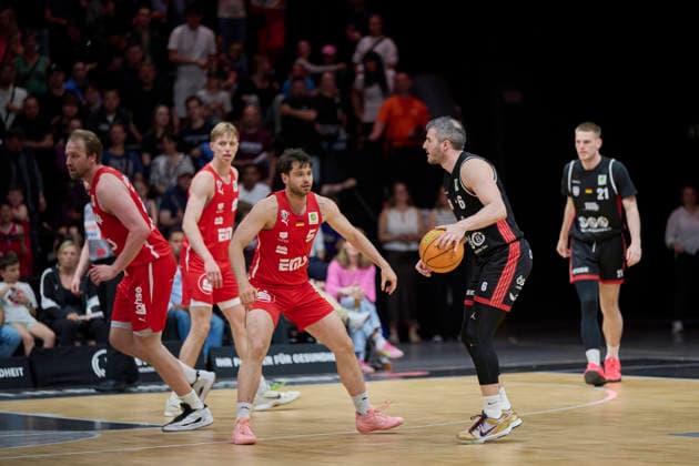 Barmer, BBL2, Nürnberg Falcons BC vs SBB Baskets Wolmirstedt BBL2, Nürnberg Falcons BC vs SBB Baskets Wolmirstedt Nürnberg KIA Metropol Arena Bayern Germany Copyright: xAmerican-Football.Network,x30nullvierxPhotographie,xGerhardxLehnerx