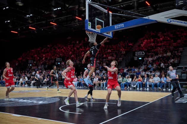 Barmer, BBL2, Nürnberg Falcons BC vs SBB Baskets Wolmirstedt BBL2, Nürnberg Falcons BC vs SBB Baskets Wolmirstedt Nürnberg KIA Metropol Arena Bayern Germany Copyright: xAmerican-Football.Network,x30nullvierxPhotographie,xGerhardxLehnerx