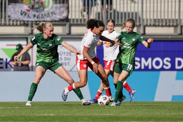 02 05 2026, xgrfx, Soccer Google Pixel Women Bundesliga, VfL Wolfsburg RB Leipzig v l Camilla Küver VfL Wolfsburg , Lisa Baum RB Leipzig , Justine Kielland VfL Wolfsburg DFL DFB REGULATIONS PROHIBIT ANY USE OF PHOTOGRAPHS as IMAGE SEQUENCES and or QUASI VIDEO Wolfsburg