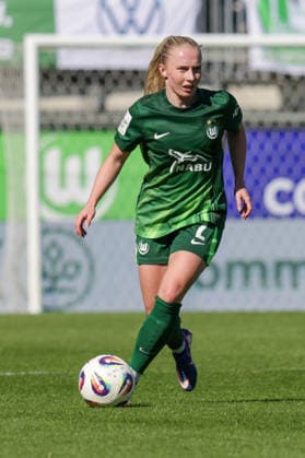 02 05 2026, xgrfx, Soccer Google Pixel Women Bundesliga, VfL Wolfsburg RB Leipzig v l Thea Bjelde VfL Wolfsburg DFL DFB REGULATIONS PROHIBIT ANY USE OF PHOTOGRAPHS as IMAGE SEQUENCES and or QUASI VIDEO Wolfsburg