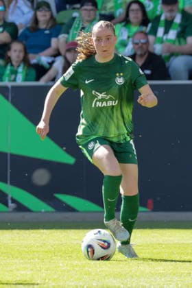 02 05 2026, xgrfx, Soccer Google Pixel Women Bundesliga, VfL Wolfsburg RB Leipzig v l Smilla Vallotto VfL Wolfsburg DFL DFB REGULATIONS PROHIBIT ANY USE OF PHOTOGRAPHS as IMAGE SEQUENCES and or QUASI VIDEO Wolfsburg