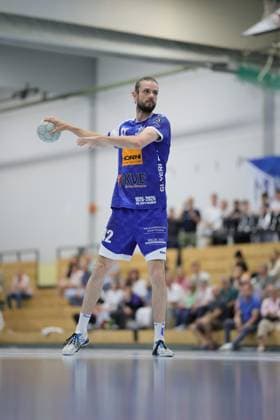 Germany Kelkheim Münster 02 05 2026 Handball Hessen 3 Liga Staffel Süd West Herren 2025 2026 27 Matchday TSG Münster blue HLZ Friesenheim Hochdorf II gray v l Patrick Weber TSG MÜNSTER Nr 42 Sport TSG Münster HLZ Friesenheim Hochdorf II