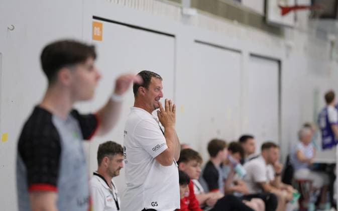 Germany Kelkheim Münster 02 05 2026 Handball Hessen 3 Liga Staffel Süd West Herren 2025 2026 27 Matchday TSG Münster blue HLZ Friesenheim Hochdorf II gray v l Coach Gabriel Schmiedt FRIESENHEIM II Sport TSG Münster HLZ Friesenheim Hochdorf II