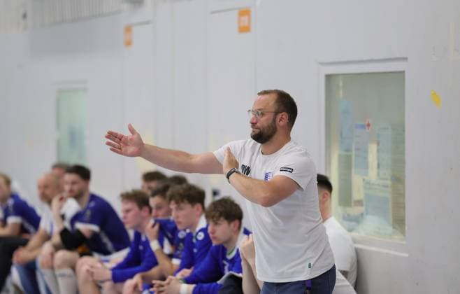 Germany Kelkheim Münster 02 05 2026 Handball Hessen 3 Liga Staffel Süd West Herren 2025 2026 27 Matchday TSG Münster blue HLZ Friesenheim Hochdorf II gray v l Coach Daniel Wernig TSG MÜNSTER Sport TSG Münster HLZ Friesenheim Hochdorf II
