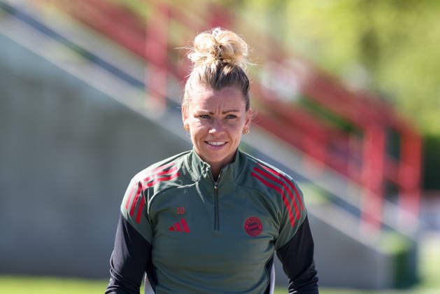 Linda Dallmann FC Bayern Muenchen, 10 at training, Portraet, Portrait, GER, Official final training FC Bayern Muenchen, Football, UEFA Womens Champions League, semi-final, second leg, 2025 2026 season, 02 05 2026, GER, Official final training FC Bayern Muenchen, Football, UEFA Womens Champions League, semi-final, second leg, 2025 2026 season, 02 05 2026 Muenchen Copyright: xEibner-Pressefoto JennixMaulx EP_JML