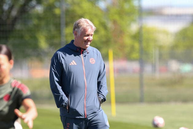 Kjetil Lone FC Bayern Muenchen, Co coach at training, GER, Official final training FC Bayern Muenchen, Football, UEFA Womens Champions League, Semi-final, second leg, 2025 2026 season, 02 05 2026, GER, Official final training FC Bayern Muenchen, Football, UEFA Womens Champions League, Semi-final, second leg, 2025 2026 season, 02 05 2026 Muenchen Copyright: xEibner-Pressefoto JennixMaulx EP_JML