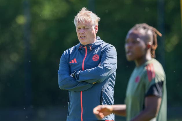 Kjetil Lone FC Bayern Muenchen, Co coach at training, GER, Official final training FC Bayern Muenchen, Football, UEFA Womens Champions League, Semi-final, second leg, 2025 2026 season, 02 05 2026, GER, Official final training FC Bayern Muenchen, Football, UEFA Womens Champions League, Semi-final, second leg, 2025 2026 season, 02 05 2026 Muenchen Copyright: xEibner-Pressefoto JennixMaulx EP_JML