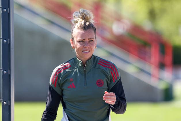 Linda Dallmann FC Bayern Muenchen, 10 at training, Portraet, Portrait, GER, Official final training FC Bayern Muenchen, Football, UEFA Womens Champions League, semi-final, second leg, 2025 2026 season, 02 05 2026, GER, Official final training FC Bayern Muenchen, Football, UEFA Womens Champions League, semi-final, second leg, 2025 2026 season, 02 05 2026 Muenchen Copyright: xEibner-Pressefoto JennixMaulx EP_JML