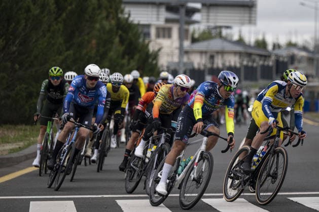 61st Presidential Cycling Tour of Turkiye ANKARA, TURKIYE - MAY 3: Cyclists compete during the eighth stage of the Presidential Cycling Tour of Turkiye 2026 (TUR 2026) on the Ankara-Ankara route in Ankara, Turkiye, on May 3, 2026. The race, held for the 61st time, is included in the Union Cycliste Internationale (UCI) Europe Tour calendar and is Turkiye’s only event in the ProSeries category. Binnur Ege Gurun Kocak Anadolu Ankara Turkey. Editorial use only. Please get in touch for any other usage.  Copyright: x2026xAnadoluxBinnurxEgexGurunxKocakx