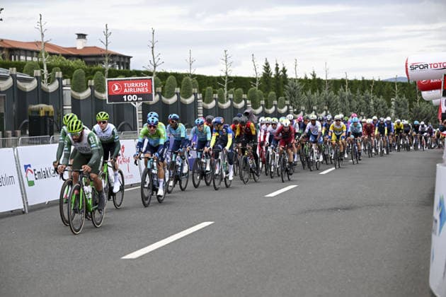 61st Presidential Cycling Tour of Turkiye ANKARA, TURKIYE - MAY 3: Cyclists compete during the eighth stage of the Presidential Cycling Tour of Turkiye 2026 (TUR 2026) on the Ankara-Ankara route in Ankara, Turkiye, on May 3, 2026. The race, held for the 61st time, is included in the Union Cycliste Internationale (UCI) Europe Tour calendar and is Turkiye’s only event in the ProSeries category. Utku Ucrak Anadolu Ankara Turkey. Editorial use only. Please get in touch for any other usage.  Copyright: x2026xAnadoluxUtkuxUcrakx