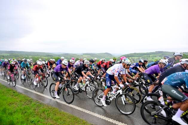 Lotto Famenne Ardenne Classic 2026 Cycling Race MARCHE-EN-FAMENNE, BELGIUM - MAY 03 : illustration picture peloton during the 8th edition of Lotto Famenne Ardenne Classic an UCI Class 1.1 one day cycling road race for Men Elite of km with start in Marche-en-Famenne and finish in Marche-en-Famenne on May 3, 2026 in Marche-en-Famenne, Belgium, 03 05 2026 ( Motordriver Guy De Vuyst - Marche-en-Famenne Belgium  Copyright: xJanxDexMeuleneirx