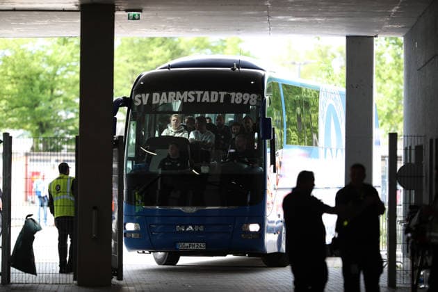 Arrival in Karlsruhe Florian Kohfeldt SV Darmstadt 98, Head Coach , Karlsruher SC vs SV Darmstadt 98, 2 Bundesliga, 32 Matchday, 2025 2026, 03 05 2026, DFL REGULATES PROHIBIT ANY USE OF PHOTOGRAPHS AS IMAGE SEQUENCES AND OR QUASI VIDEO, Karlsruher SC vs SV Darmstadt 98, 2 Bundesliga, 32 Matchday, 2025 2026, 03 05 2026 Karlsruhe Copyright: xEibner-Pressefoto JanxPrihodax EP_JPA
