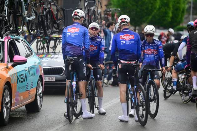 Lotto Famenne Ardenne Classic 2026 Cycling Race MARCHE-EN-FAMENNE, BELGIUM - MAY 03 : riders of team Alpecin-Premier Tech during the 8th edition of Lotto Famenne Ardenne Classic an UCI Class 1.1 one day cycling road race for Men Elite of km with start in Marche-en-Famenne and finish in Marche-en-Famenne on May 3, 2026 in Marche-en-Famenne, Belgium, 03 05 2026 ( Motordriver Guy De Vuyst - Marche-en-Famenne Belgium  Copyright: xJanxDexMeuleneirx