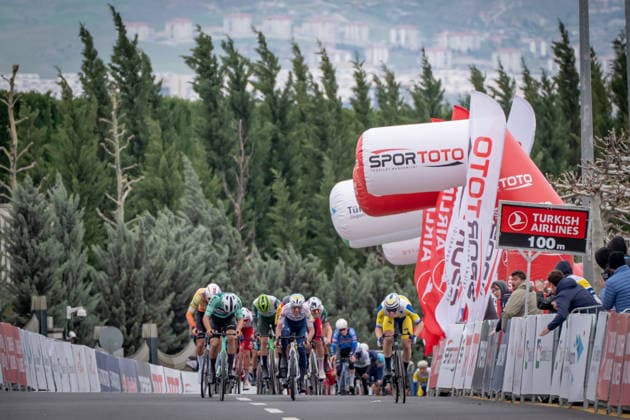 61st Presidential Cycling Tour of Turkiye ANKARA, TURKIYE - MAY 3: Australian athlete Sebastian Berwick competes in the eighth stage of the Presidential Cycling Tour of Turkiye 2026 (TUR 2026) on the Ankara-Ankara route in Ankara, Turkiye, on May 3, 2026. The race, held for the 61st time, is included in the Union Cycliste Internationale (UCI) Europe Tour calendar and is Turkiye’s only event in the ProSeries category. Ahmet Serdar Eser Anadolu Ankara Turkey. Editorial use only. Please get in touch for any other usage.  Copyright: x2026xAnadoluxAhmetxSerdarxEserx