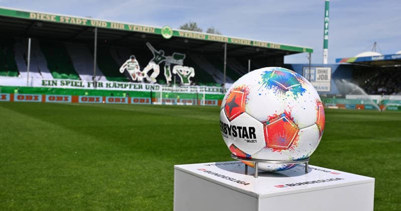 03 05 2026 Soccer Season 2025 2026 2 Soccer Bundesliga Derby Frankenderby 32 Matchday SpVgg Greuther Fürth Kleeblatt 1 FC Nürnberg FCN Club Sportfoto Zink xwoxzix DFL regulations prohibit any use of photographs as image sequences and or quasi video only for editorial use Feature Impression Symbolbild Symbolfoto Spielball Ball DERBYSTAR