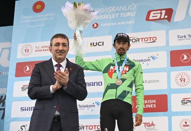 61st Presidential Cycling Tour of Turkiye ANKARA, TURKIYE - MAY 3: Turkish Vice President Cevdet Yilmaz (front L) presents awards to the athletes who ranked in the eighth stage of the Presidential Cycling Tour of Turkiye 2026 (TUR 2026) on the Ankara-Ankara route in Ankara, Turkiye, on May 3, 2026. The race, held for the 61st time, is included in the Union Cycliste Internationale (UCI) Europe Tour calendar and is Turkiye’s only event in the ProSeries category. Utku Ucrak Anadolu Ankara Turkey. Editorial use only. Please get in touch for any other usage.  Copyright: x2026xAnadoluxUtkuxUcrakx