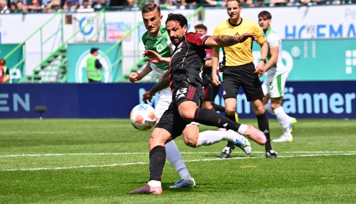 03 05 2026 Soccer Season 2025 2026 2 Soccer Bundesliga Derby Frankenderby 32 Matchday SpVgg Greuther Fürth Kleeblatt 1 FC Nürnberg FCN Club Sportfoto Zink xwoxzix DFL regulations prohibit any use of photographs as image sequences and or quasi video only for editorial use Adriano Grimaldi 33, 1 FC Nürnberg FCN vor Philipp Ziereis 4, SpVgg Greuther Fürth