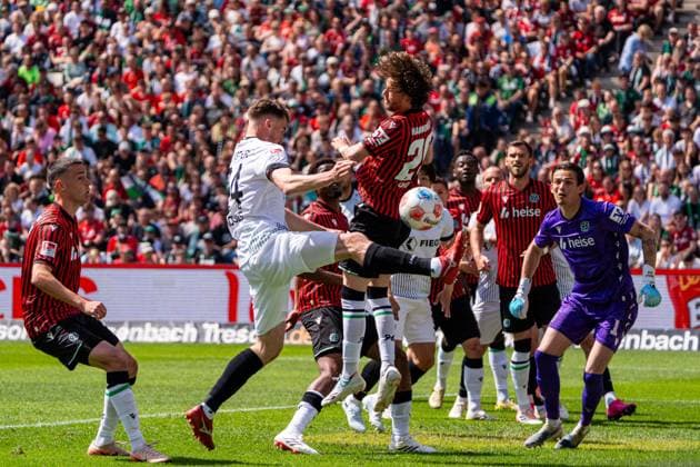 Hannover, Germany 03 May 2026 2 BL 2025 2026 Sp 32 Hannover 96 v Preußen Münster Pictured from left in duel Niko Koulis PRM and Kolja Nuno Oudenne HAN DFL DFB regulations prohibit any use of photographs as image sequences and or quasi video Heinz von Heiden Arena Niedersachsen Copyright: xFotostandx xKruczynskix